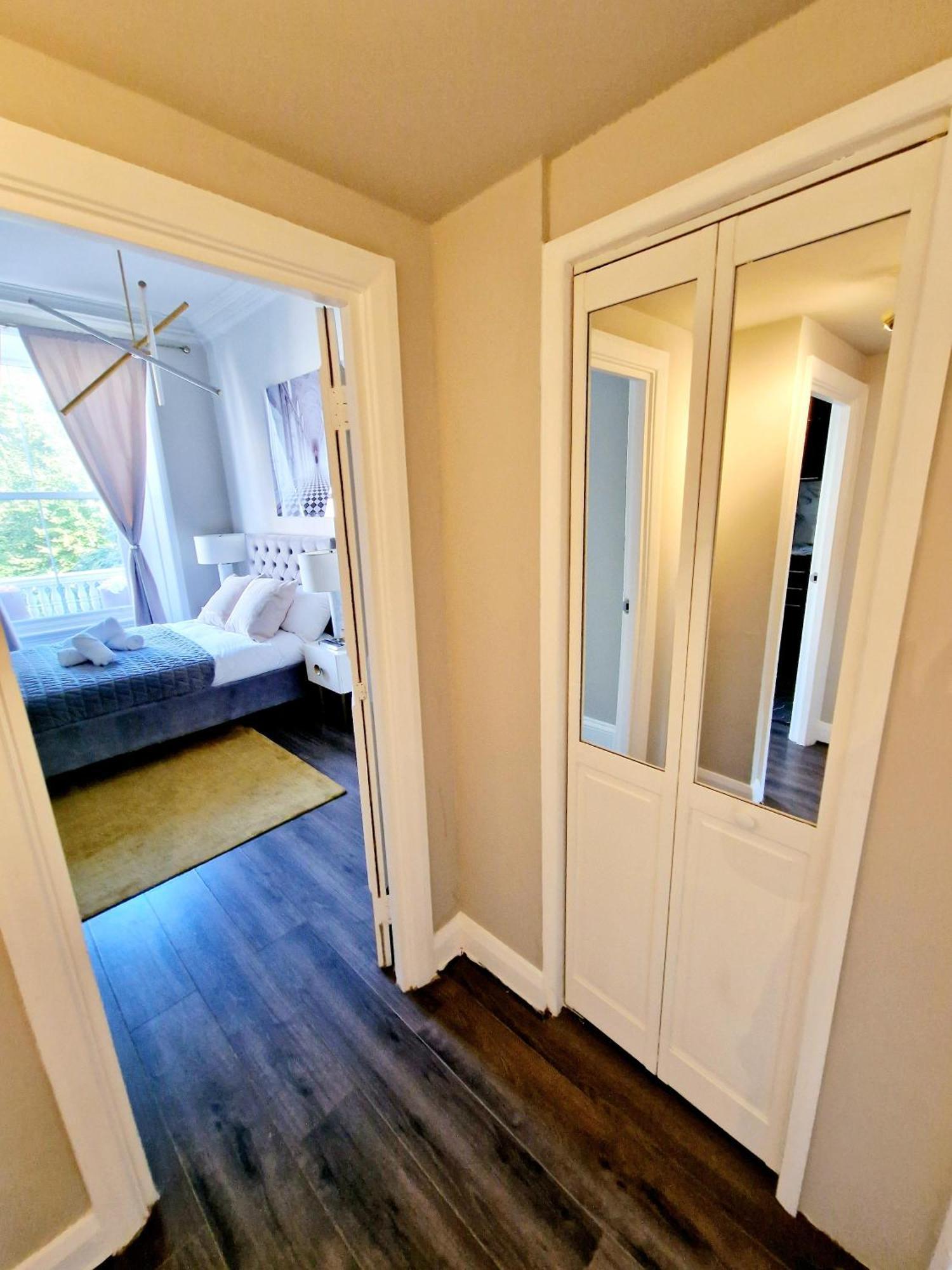 Stylish Hyde Park Home By Tube Stations With Elevator Лондон Экстерьер фото
