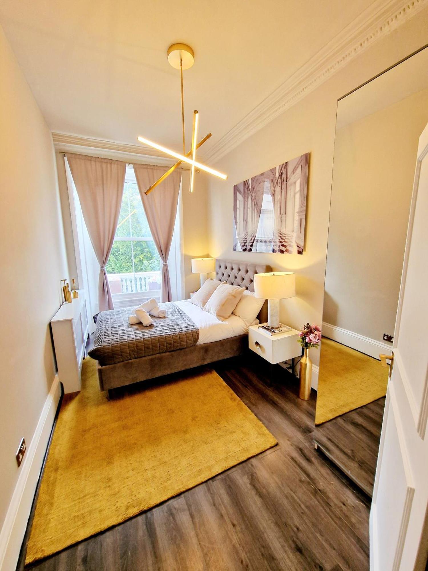 Stylish Hyde Park Home By Tube Stations With Elevator Лондон Экстерьер фото